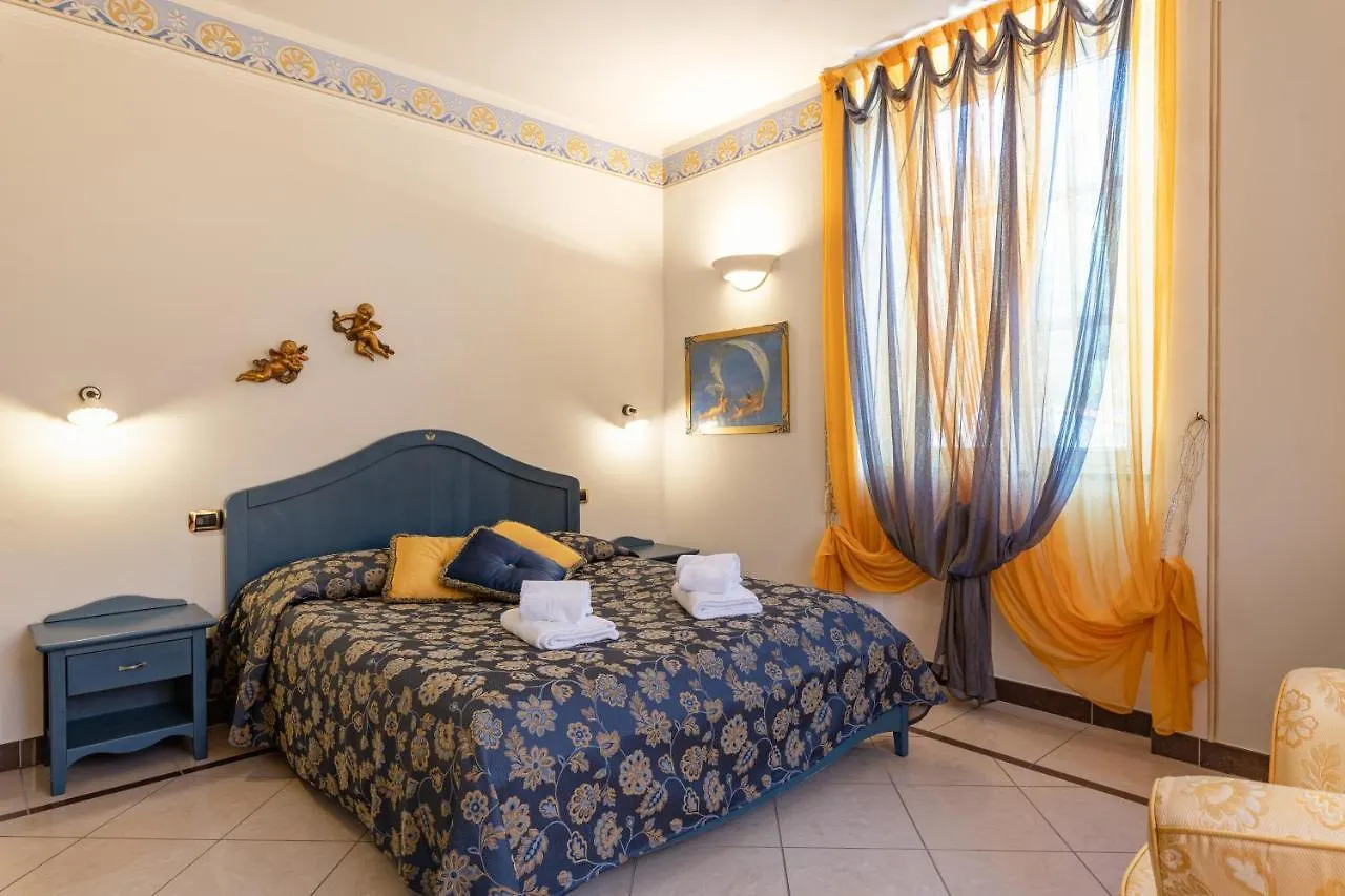 Lucca Franco'S Villa Diecimo Panzió